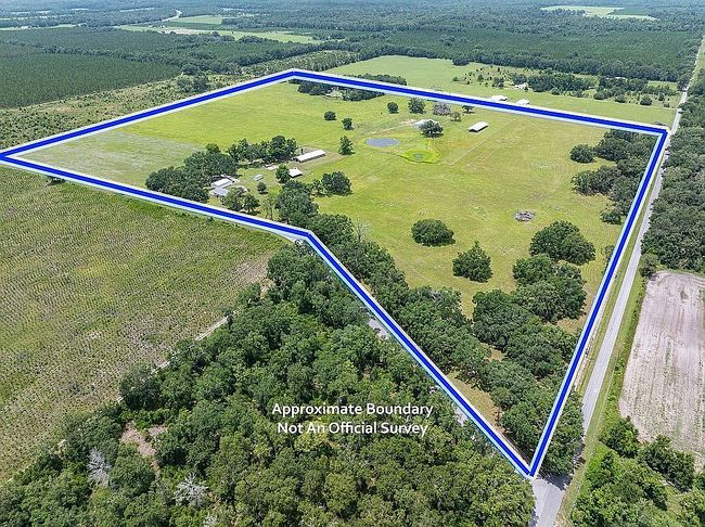 Photo of 8979 170th Ter, Mcalpin, FL