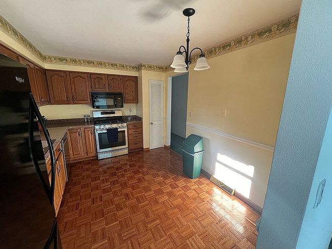 Photo of 7719 Myrtlewood Dr, Belleville, IL