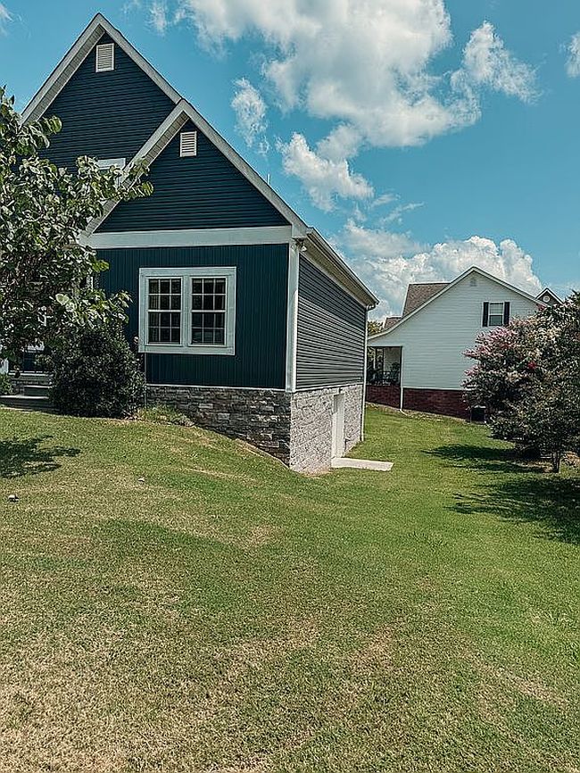 Photo of 220 Fyke Dr, Athens, TN