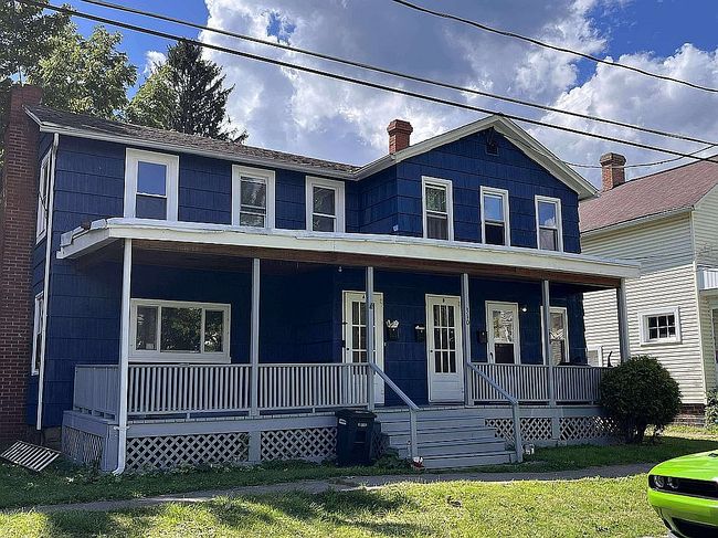 Photo of 310 Tompkins St
