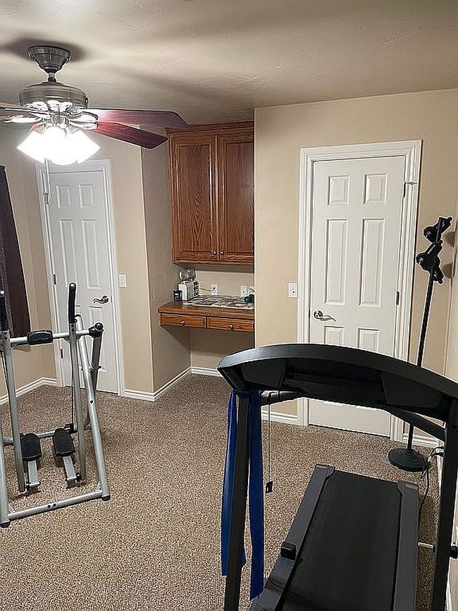 Photo of 2301 Mount Vernon Rd, Enid, OK