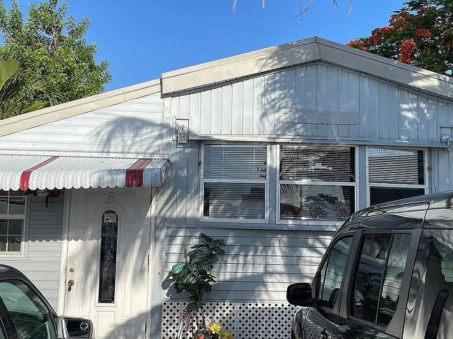 Image of 875 Ne 48th St Lot 8