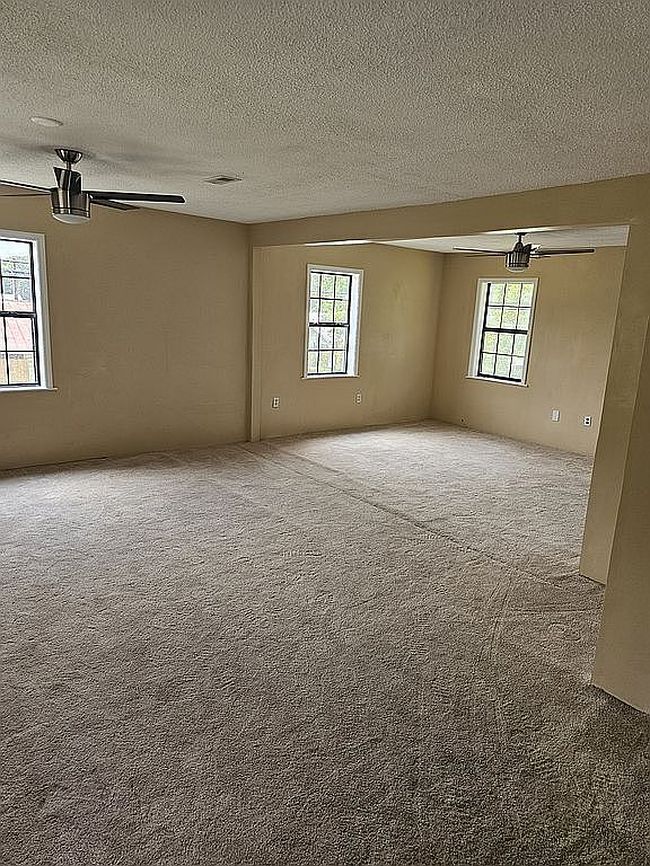 Additional photo 1 of property located at 701 Samuel St