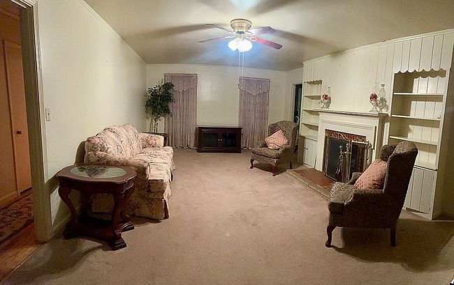 Photo of 901 Shady Ln, Midway, KY
