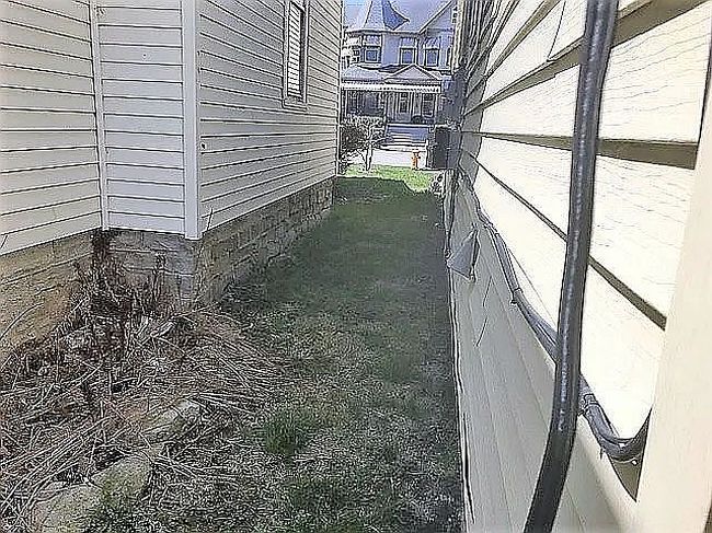 Image of 461 E Park Dr