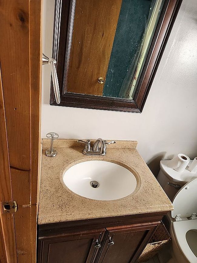 Image of 272 Ethan Allen Pkwy