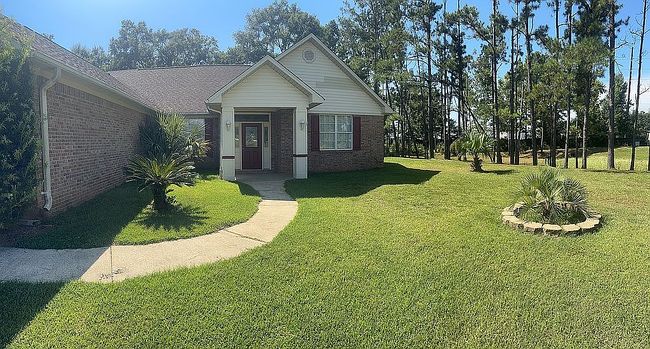 Image of 401 Wisteria Ln