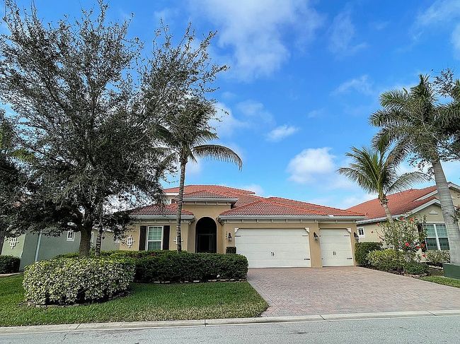 Additional photo 2 of property located at 3992 Ashentree Ct