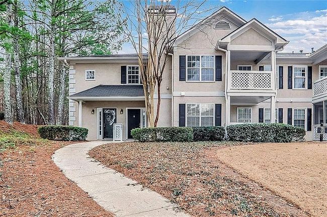 Photo of 703 Peachtree Forest Ave, Peachtree Corners, GA