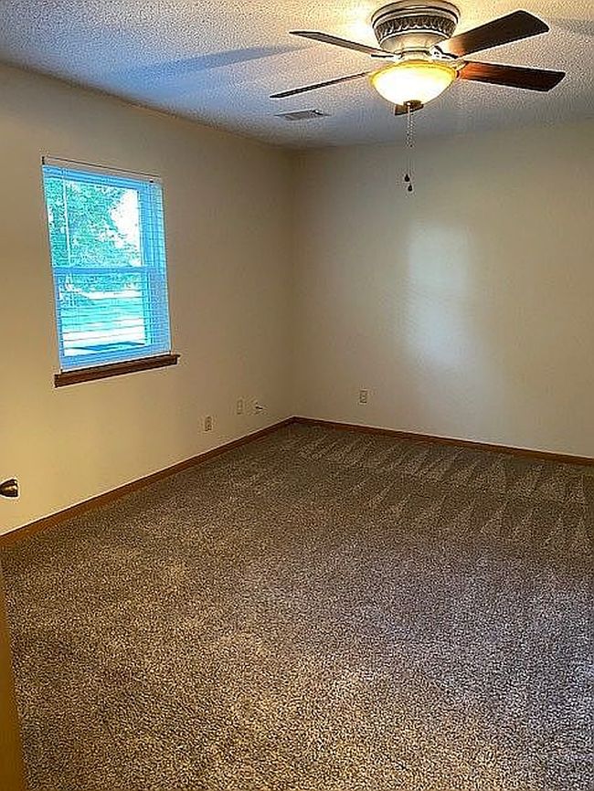 Additional photo 2 of property located at 8829 Centennial Rd