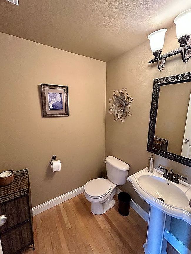 Photo of 1368 Timberlake Ct, Cedar Rapids, IA