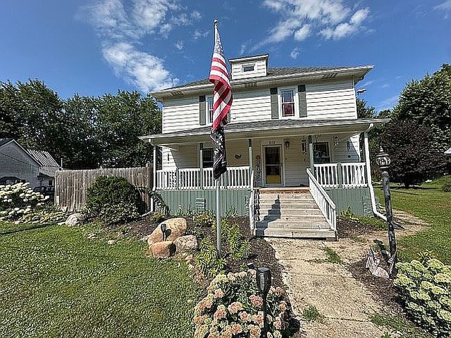Photo of 215 S Main St, New Ross, IN