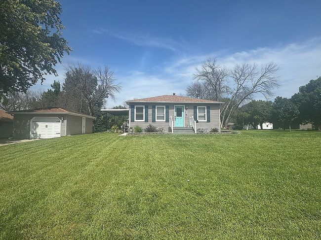 Photo of 223 8th St Se, Spencer, IA