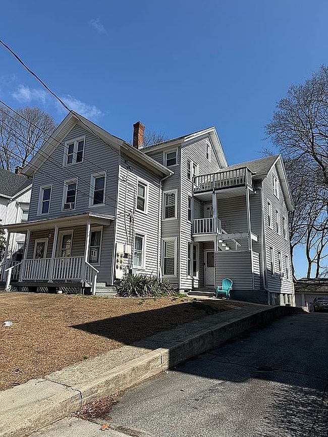 Photo of 157 Crystal Ave, New London, CT