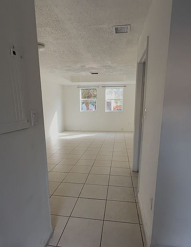 Photo of 1633 Sunrise Blvd #1633, Homestead, FL
