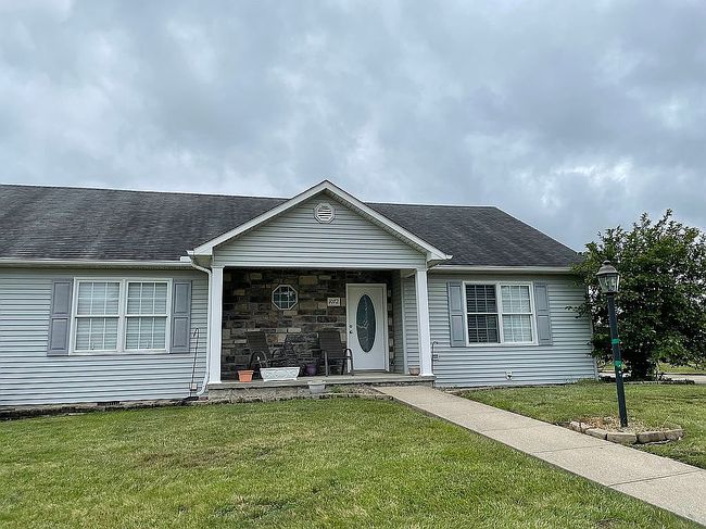 Photo of 1072 Maple Ridge Ave, Maysville, KY