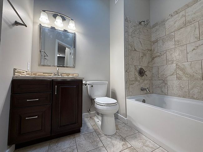 Image of 15069 Emmet St
