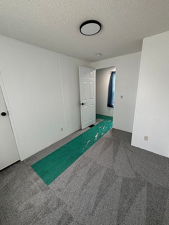 Photo of 50 Oak St, Minooka, IL