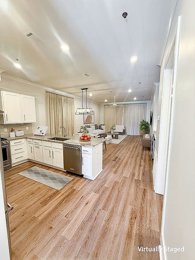 Image of 5201 Fairmont Dr