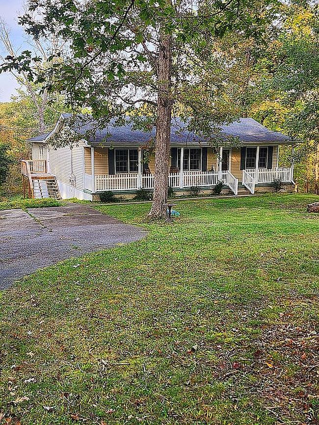 Image of 390 Jacobs Ln