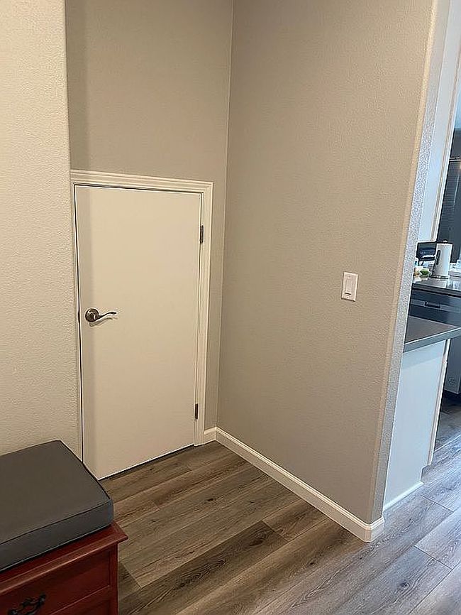 Additional photo 3 of property located at 894 Furlong Dr