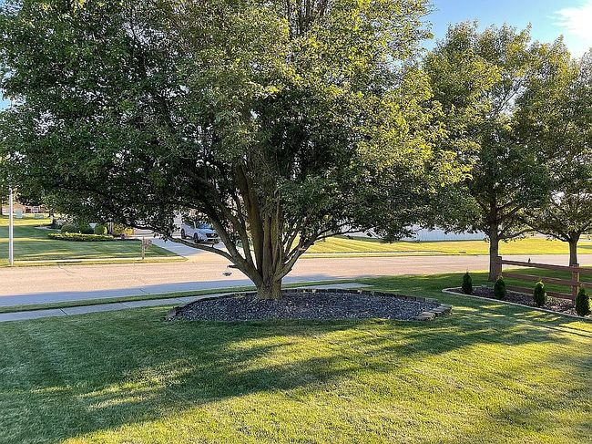Photo of 1122 Carnation Dr, Wapakoneta, OH