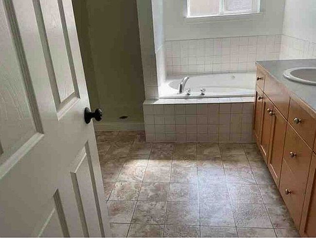 Photo of 7947 E Golf Course Dr, Blaine, WA