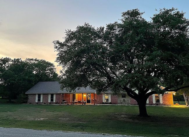 Image of 942 Diana Ln