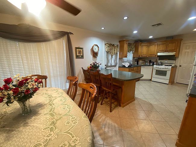 Photo of 6317 Highway 14, New Iberia, LA