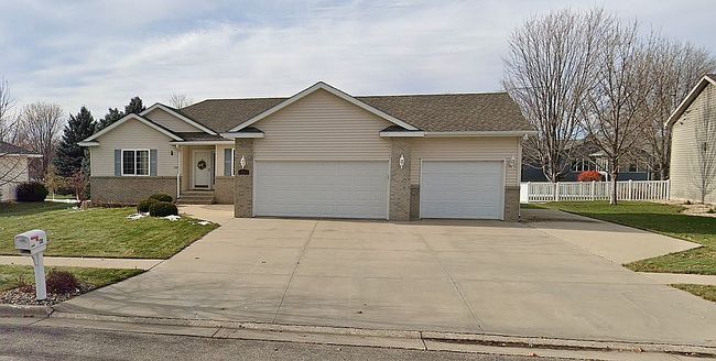 Image of 1319 13th St Ne