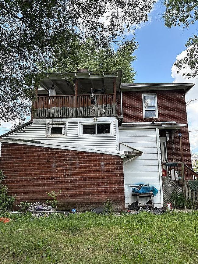 Photo of 318 Market Ave, Waynesboro, VA