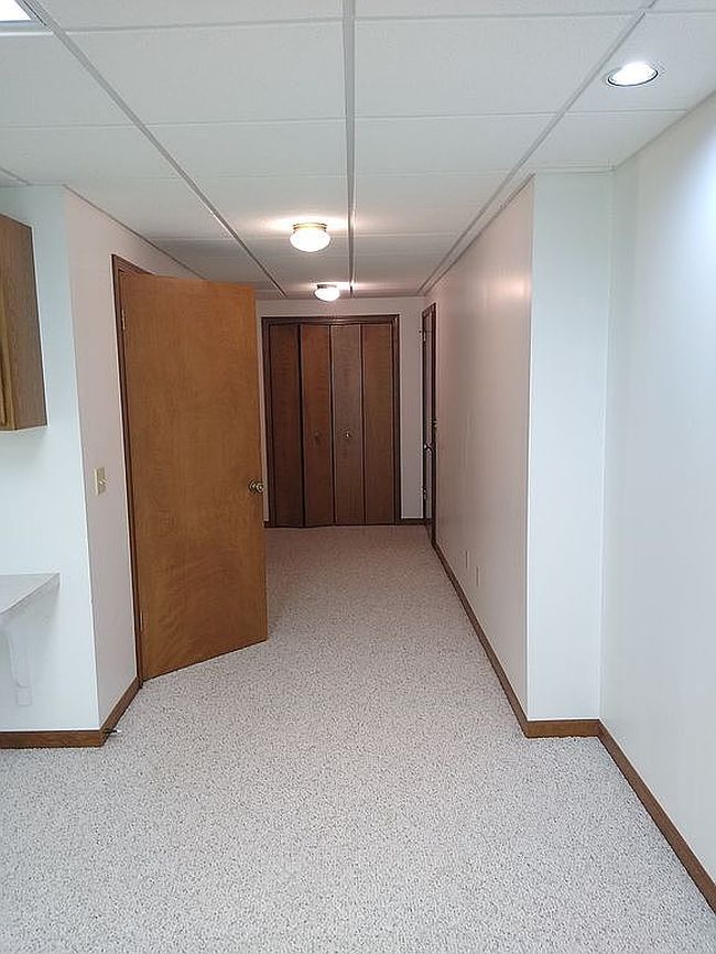 Photo of 2060 Ken Ade St Ne, Grand Rapids, MI