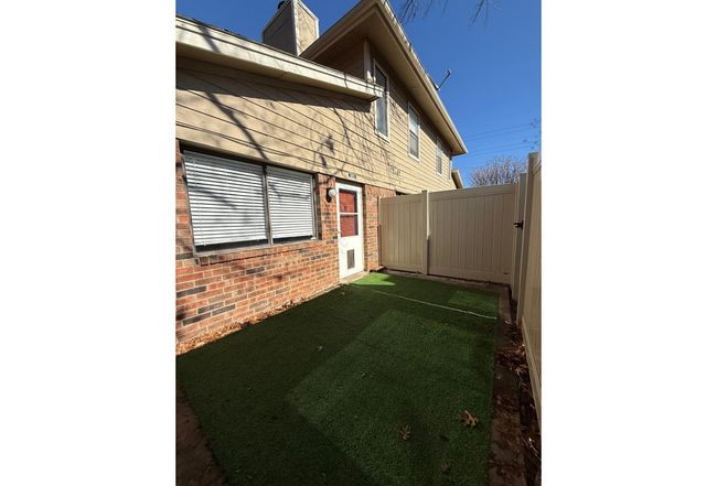Image of 2240 Tarpley Rd