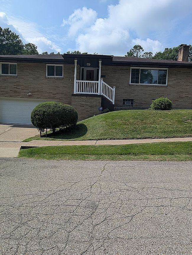 Photo of 186 Kathleen Way, Weirton, WV