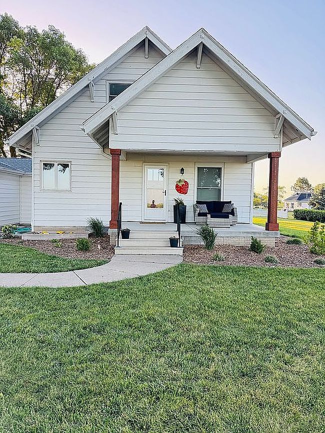 Photo of 190 Agamemnon St, Cordova, NE