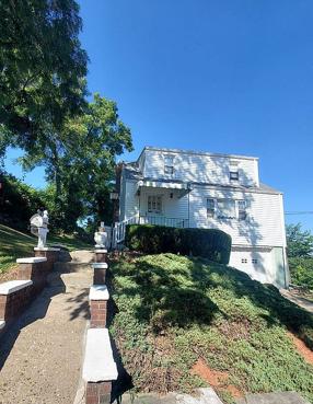 Preview of property located at 488 Woodland Ave
