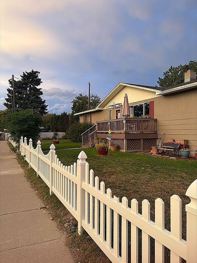 Photo of 3940 Henderson Ln