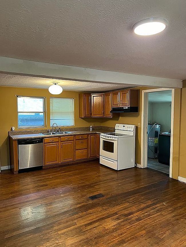 Image of 142 Pyles Branch Rd