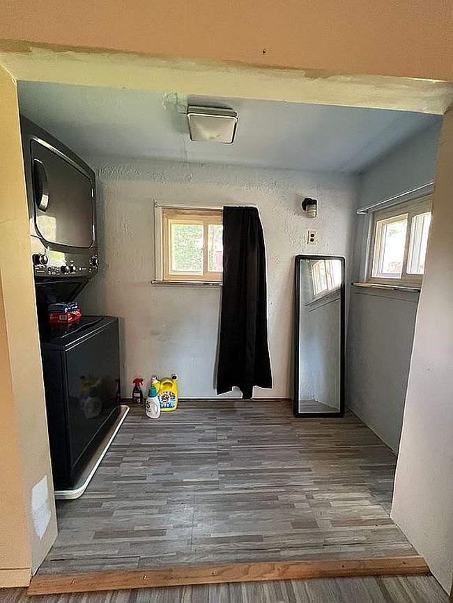 Image of 583 E Shore Rd