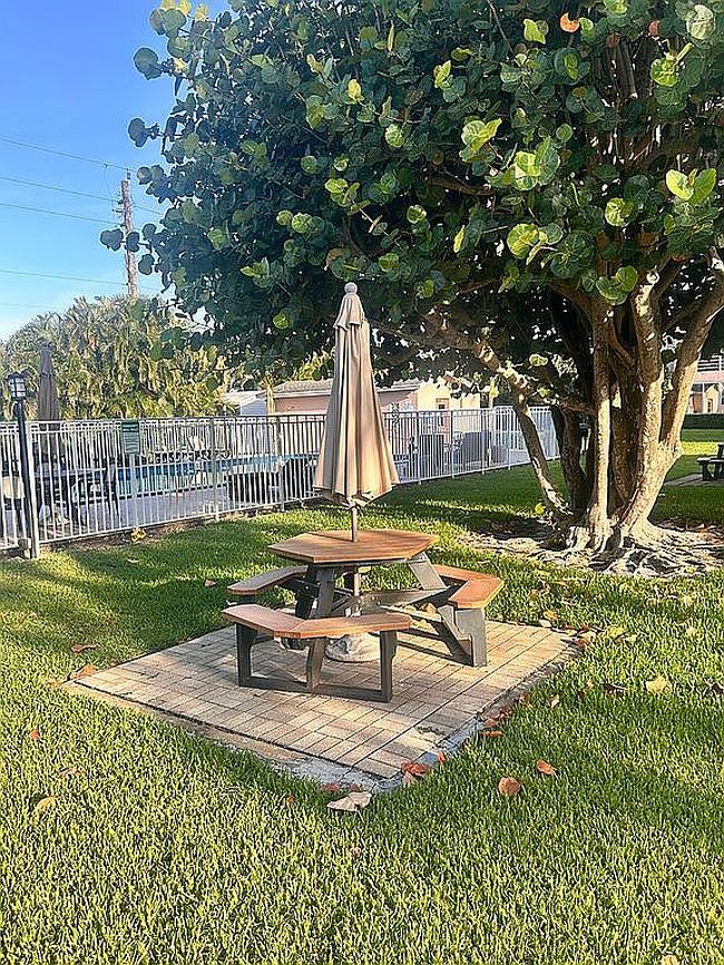 Photo of 12386 Highway A1A Alternate, Palm Beach Gardens, FL