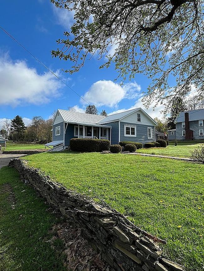 Image of 620 Maple St