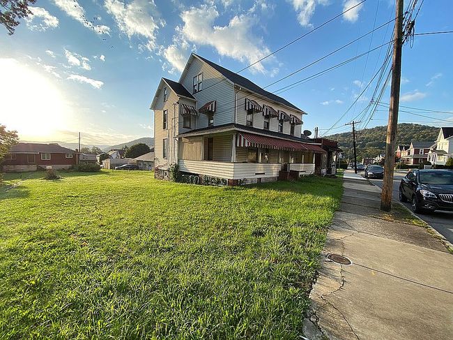 Image of 192 Strayer St