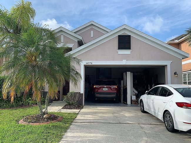 Photo of 14974 Huntcliff Park Way, Orlando, FL