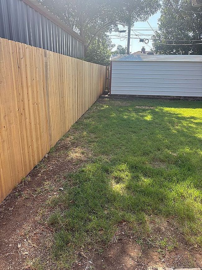 Photo of 1113 Phillips Dr, Dumas, TX