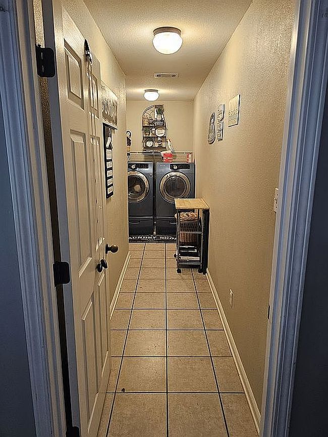 Preview of property located at 5240 Deerfield Dr