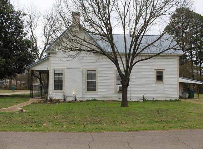 Additional photo 1 of property located at 310 E Fannin St