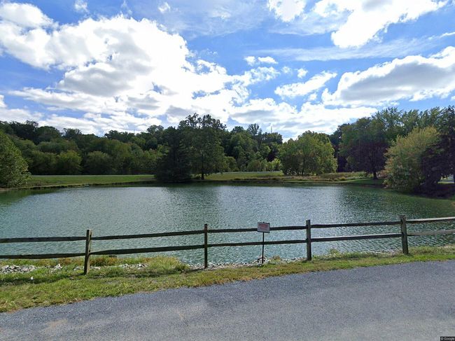Photo of 46 Park View Dr, Willow Street, PA