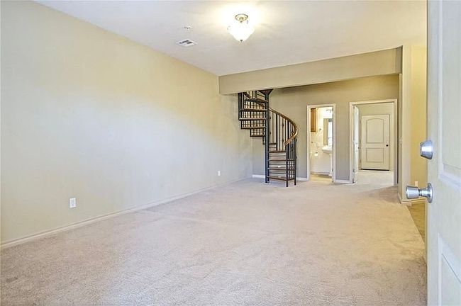 Additional photo 2 of property located at 1812 Alameda St Unit 323