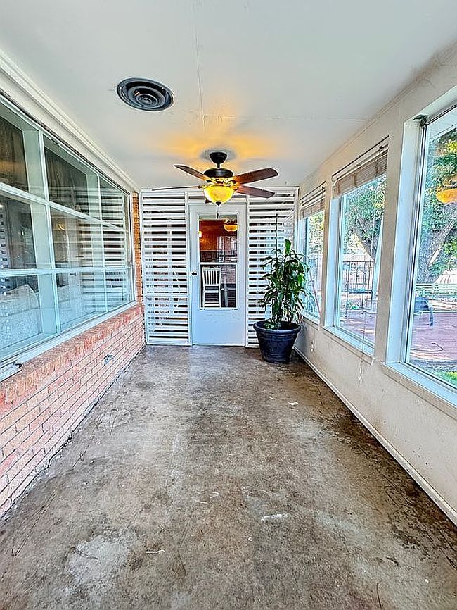 Photo of 2120 53rd St, Lubbock, TX