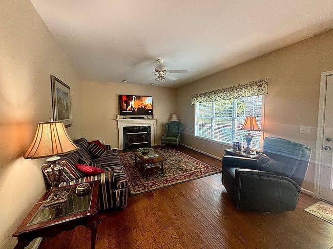 Image of 3019 Grasmere Dr